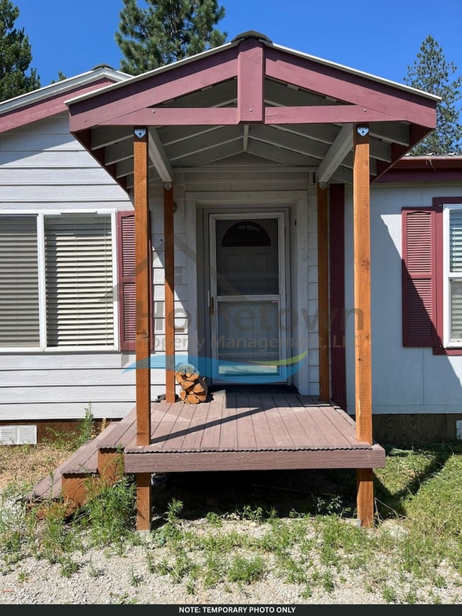 property at 5425 E Grove Ave