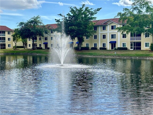 8224 Key Royal Cir in Naples, FL - Building Photo - Building Photo