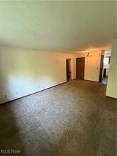 1056 Brandywine Blvd in Zanesville, OH - Building Photo - Building Photo