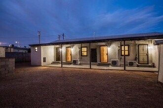 2101 New York Ave SW in Albuquerque, NM - Building Photo - Building Photo