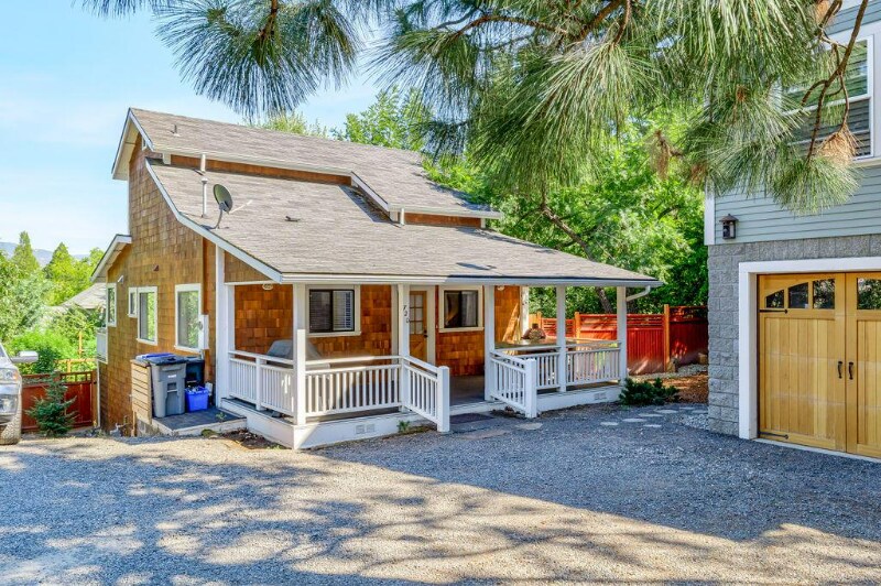 720 Indiana St in Ashland, OR - Building Photo