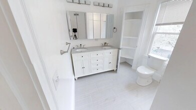 25 Macarthur St, Unit #1R in Somerville, MA - Foto de edificio - Building Photo