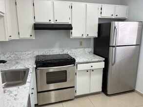 19781 SW 114th Ave in Miami, FL - Building Photo - Building Photo