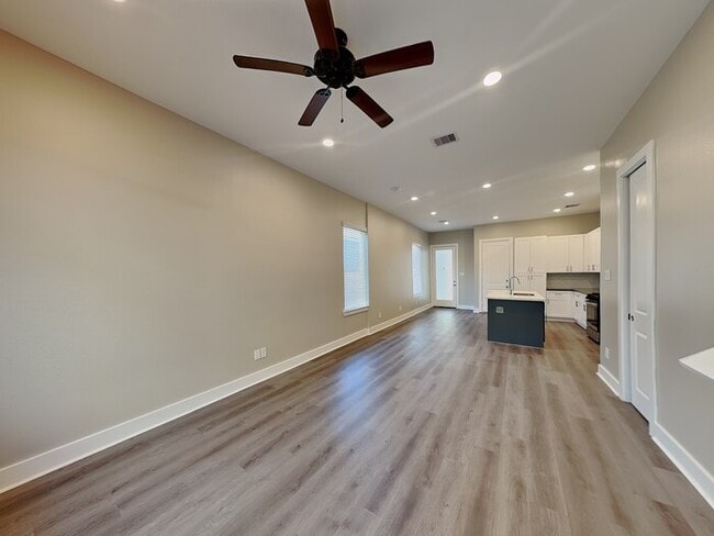 223 Oriole St in Houston, TX - Building Photo - Building Photo