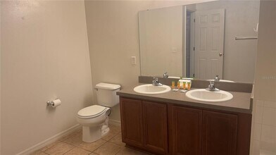 3076 Seaview Castle Dr in Kissimmee, FL - Building Photo - Building Photo