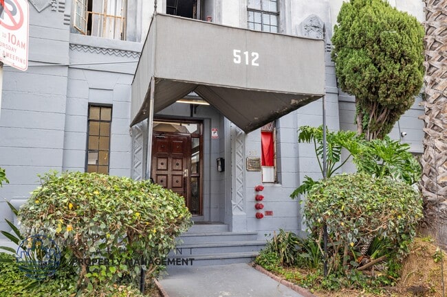 512 S. Hobart Blvd.