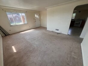 1121 Clippert St in Pittsburgh, PA - Building Photo - Building Photo