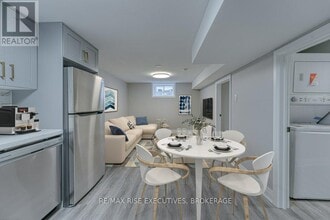 1344 Waverley Crescent in Kingston, ON - Building Photo - Building Photo