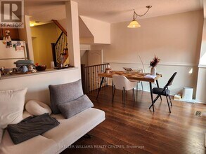 89 Mugford Rd in Aurora, ON - Building Photo - Building Photo