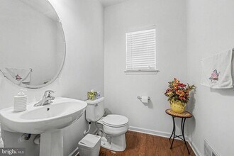 9 Woodmere Avenue in Hamilton, NJ - Building Photo - Building Photo