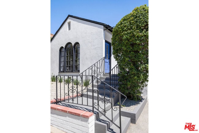 3305 Wood Terrace in Los Angeles, CA - Building Photo - Building Photo