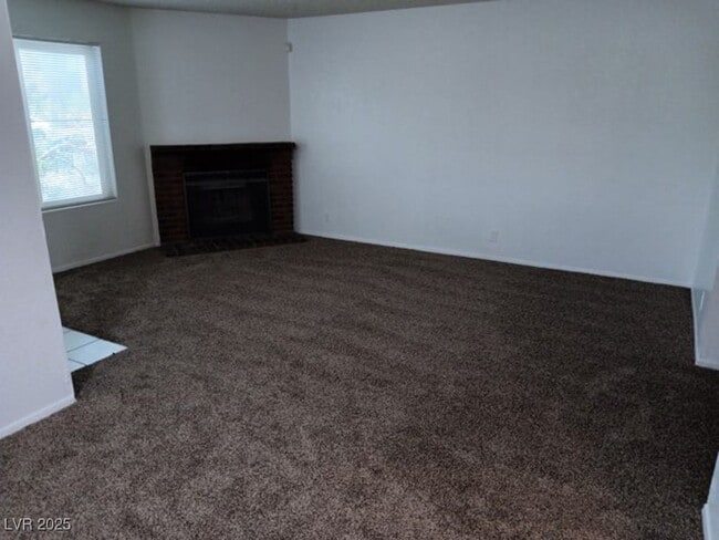 6201 Bellota Dr in Las Vegas, NV - Building Photo - Building Photo