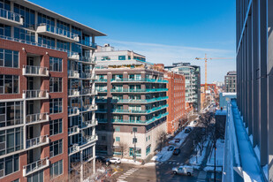 900-924 W Madison St in Chicago, IL - Building Photo - Building Photo