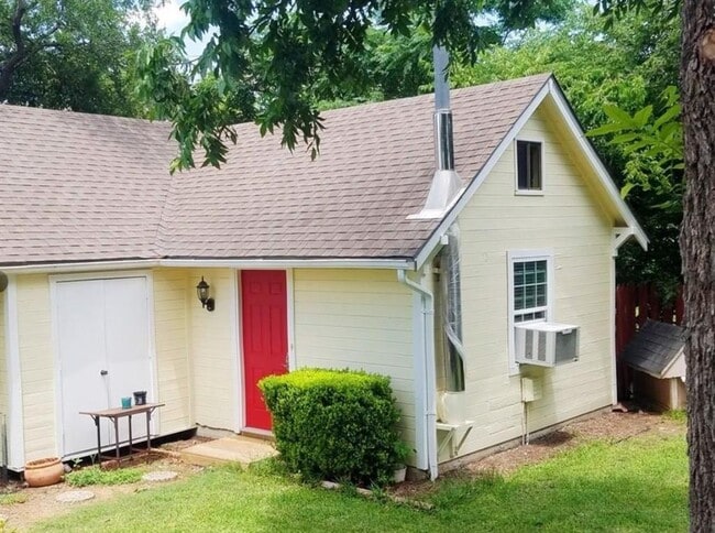 407 S Church St in Georgetown, TX - Building Photo - Building Photo