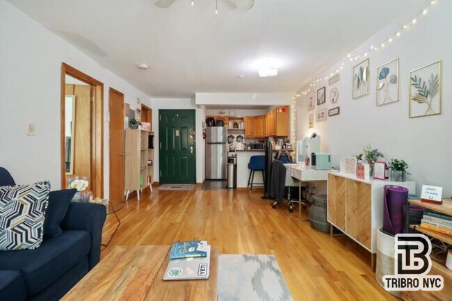 346 E 22nd St in Brooklyn, NY - Building Photo - Building Photo