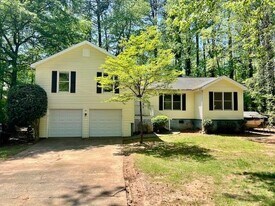 3110 Skyridge Ct in Marietta, GA - Building Photo