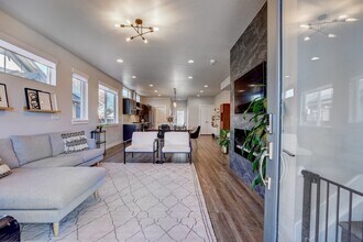 1518 Newton St in Denver, CO - Building Photo - Building Photo