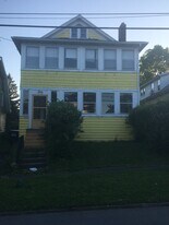 613 Helen St, Unit Upstairs in Syracuse, NY - Building Photo