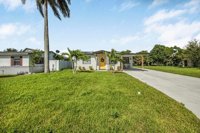 218 SW 10th Ave in Delray Beach, FL - Building Photo - Building Photo