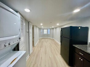 2239 W 19th St in Chicago, IL - Building Photo - Building Photo