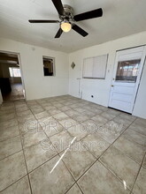 1715 Griegos Rd NW in Albuquerque, NM - Building Photo - Building Photo