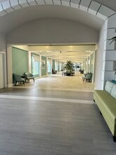 831 Normandy R, Unit 831 NORMANDY R in Delray Beach, FL - Foto de edificio - Building Photo
