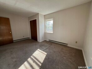 261 Broad St in Meriden, CT - Building Photo - Building Photo