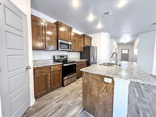 722 Freedom Cir in Nolanville, TX - Building Photo - Building Photo