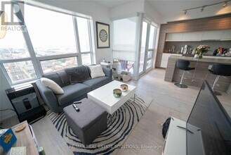 88 Scott St in Toronto, ON - Building Photo - Building Photo