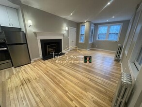 82 Phillips St, Unit 2 in Boston, MA - Building Photo - Building Photo