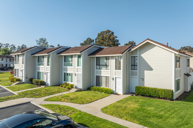 Cedar Glen in Lake Forest, CA - Building Photo - Building Photo