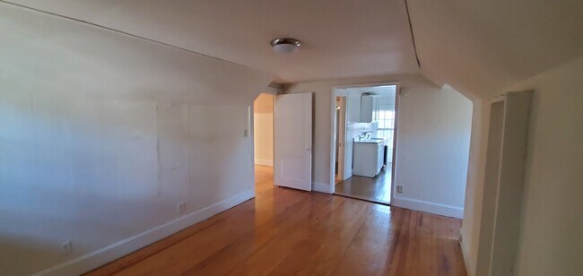 2407 Spring Garden St-Unit -A in Greensboro, NC - Building Photo - Building Photo