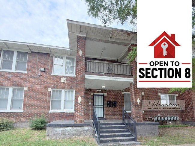 property at 525 N Waldran Blvd