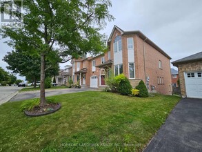 188 Wainscot Ave in Newmarket, ON - Building Photo - Building Photo