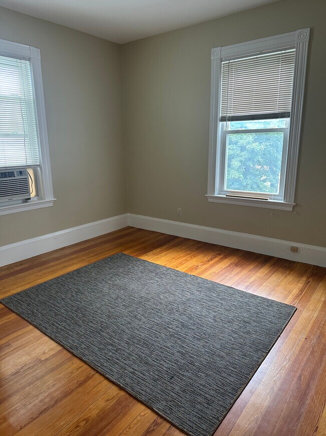 759 Boylston St, Unit 2 in Chestnut Hill, MA - Building Photo - Building Photo