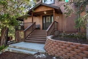 1586 Echo Cir in Heber-Overgaard, AZ - Building Photo