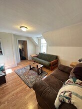 38 Crosby St in Orono, ME - Building Photo - Building Photo