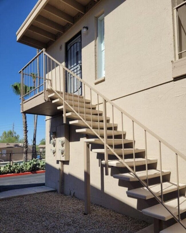 17019 E Calle Del Oro in Fountain Hills, AZ - Foto de edificio - Building Photo