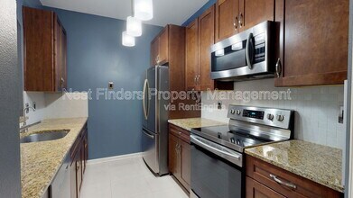 7990 Baymeadows Rd E in Jacksonville, FL - Building Photo - Building Photo