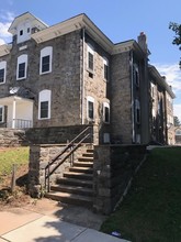 29 E Logan Ave in Glenolden, PA - Foto de edificio - Building Photo