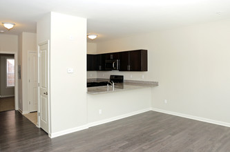 The Rivergate in Garfield, NJ - Building Photo - Interior Photo