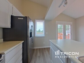 18860 E Carmel Cir in Aurora, CO - Building Photo - Building Photo