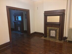 1217 Resaca Pl, Unit 1st fl in Pittsburgh, PA - Building Photo - Building Photo