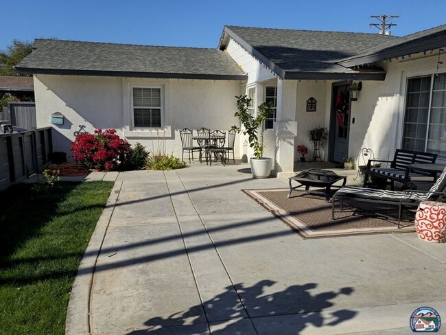 696 Yucca Dr in El Centro, CA - Building Photo - Building Photo