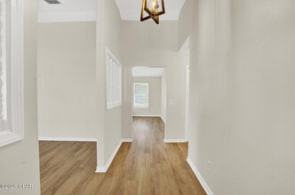 7525 Melody Ln in Panama City, FL - Foto de edificio - Building Photo