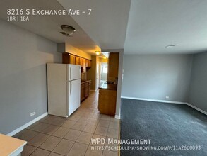 8216 S Exchange Ave in Chicago, IL - Building Photo - Building Photo