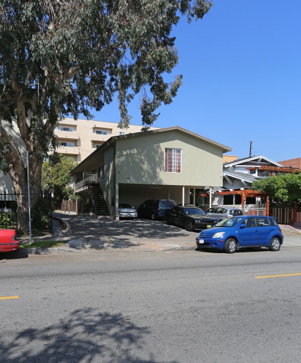 927 S Harvard Blvd in Los Angeles, CA - Foto de edificio