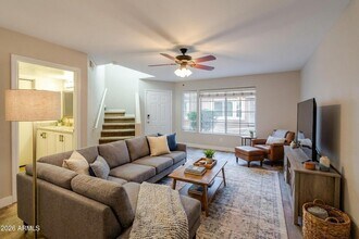 2875 W Highland St in Chandler, AZ - Building Photo - Building Photo