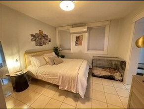 26 Irving St, Unit B in Boston, MA - Building Photo - Building Photo