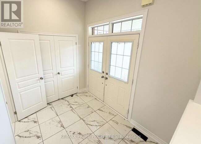 14 Primo Rd in Brampton, ON - Building Photo - Building Photo